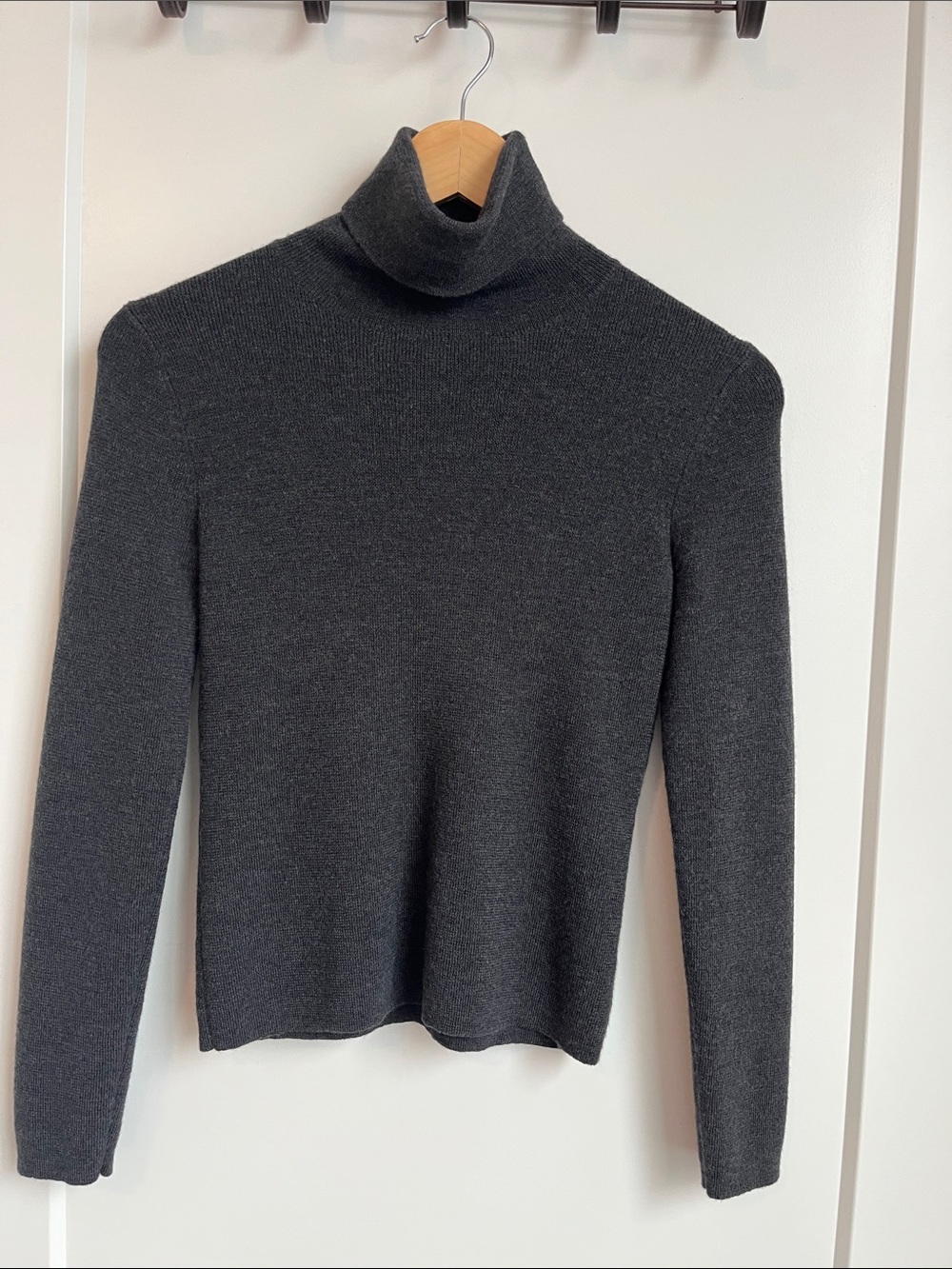Y2K Banana Republic Extra Fine Italian Merino Wool Women’s Size S - Picture 8 of 10